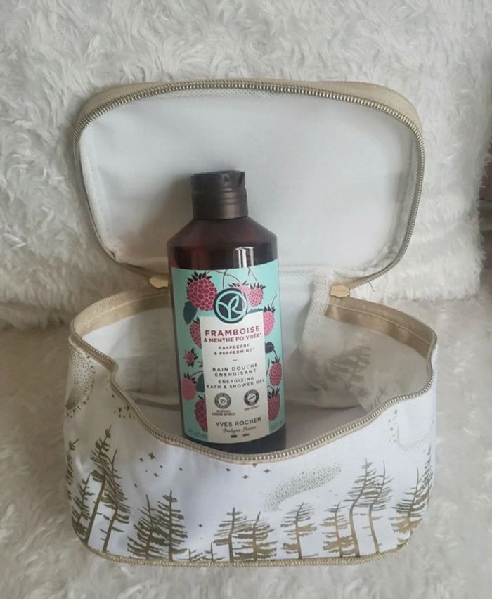 Ensemble trousse de toilette et bain douche Yves Rocher