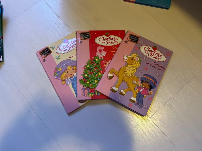 Collection « La bibliothèque rose » Charlotte aux fraises