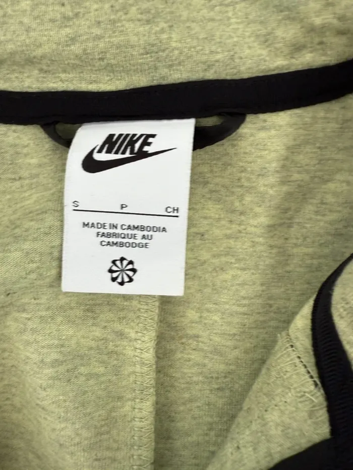 Veste Nike de sport - photo numéro 5