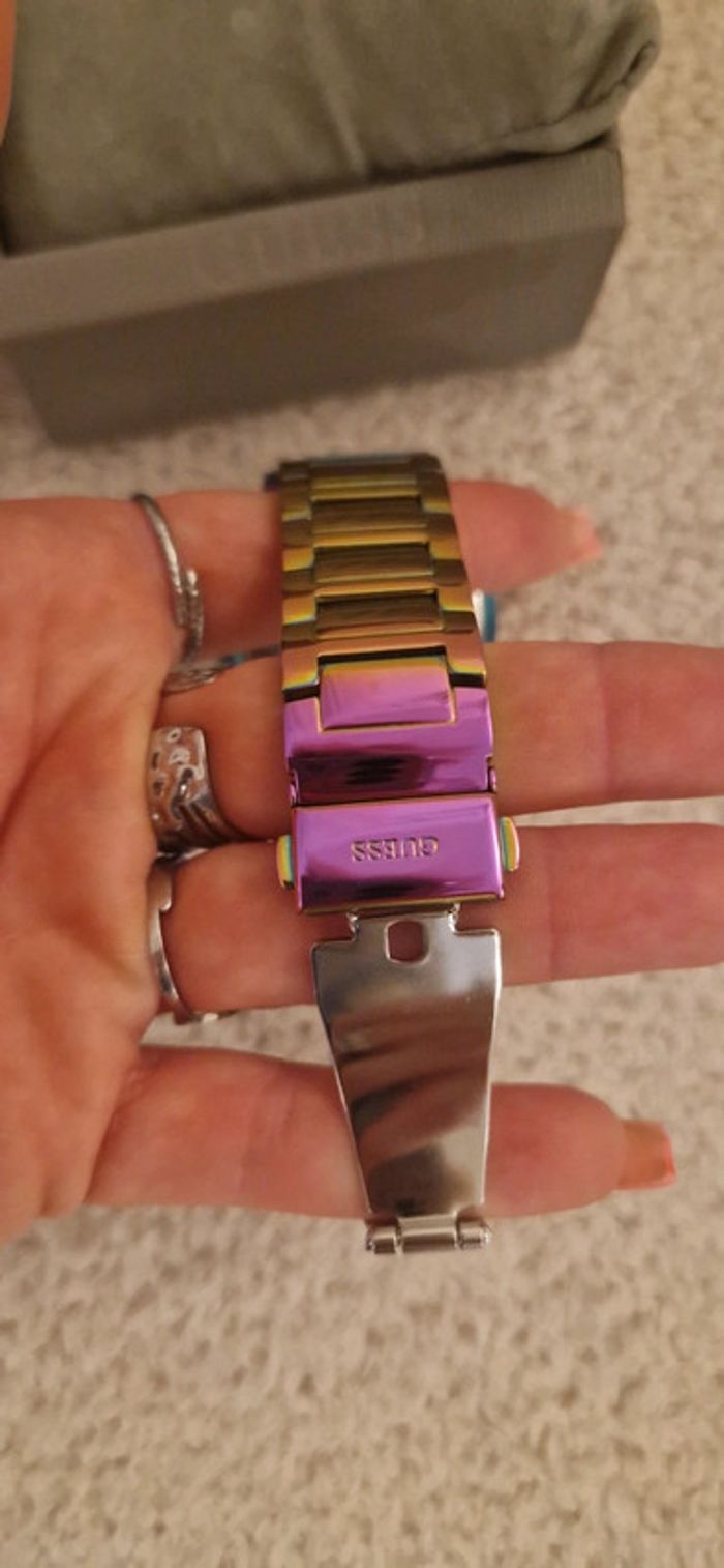 Montre Guess GS Lady Frontier neuve dans sa boîte - photo numéro 14