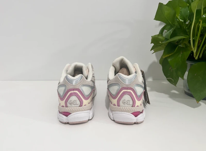 Asics GEL-NYC Taille 41.5 - photo numéro 4