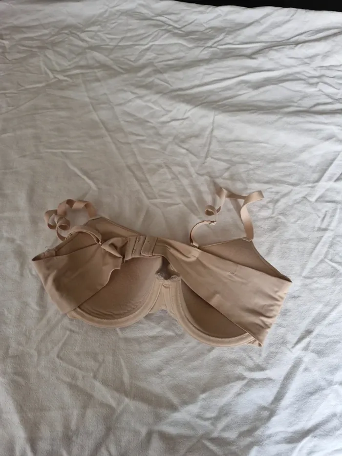 Soutien- gorge - photo numéro 2