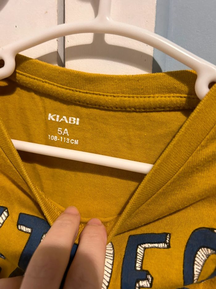 Tee shirt manches longues jaune moutarde kiabi , 5 ans - photo numéro 3