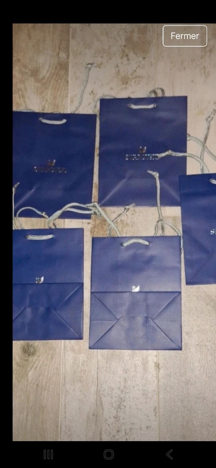 Lot de pochettes swarosvki neuves