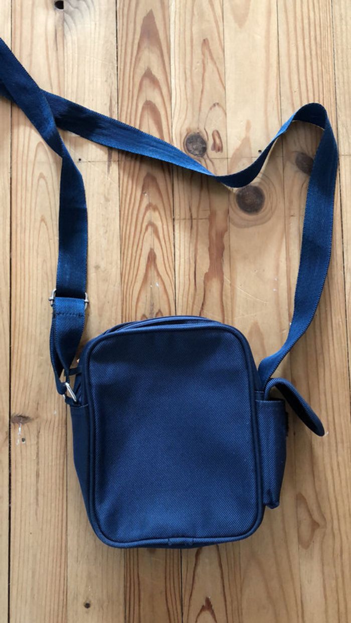 Superbe sac en bandoulière état comme neuf , très pratique et très chouette - photo numéro 4