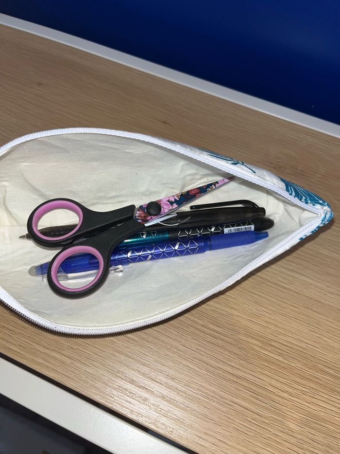 Trousse école - photo numéro 2