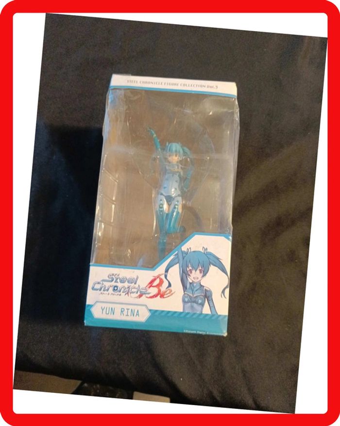 Figurine steel chronicle