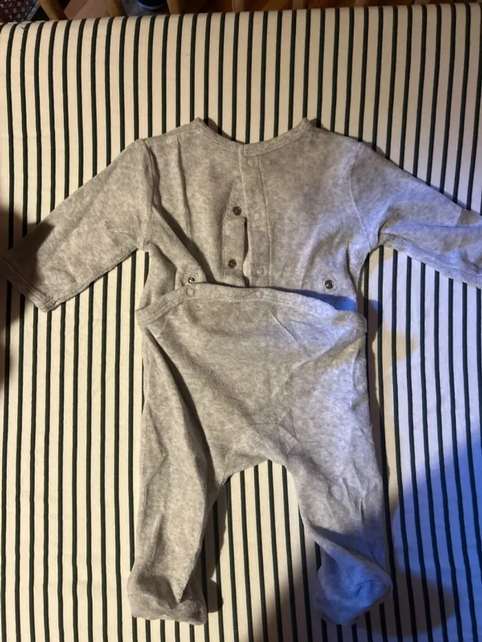 Pyjama - photo numéro 3