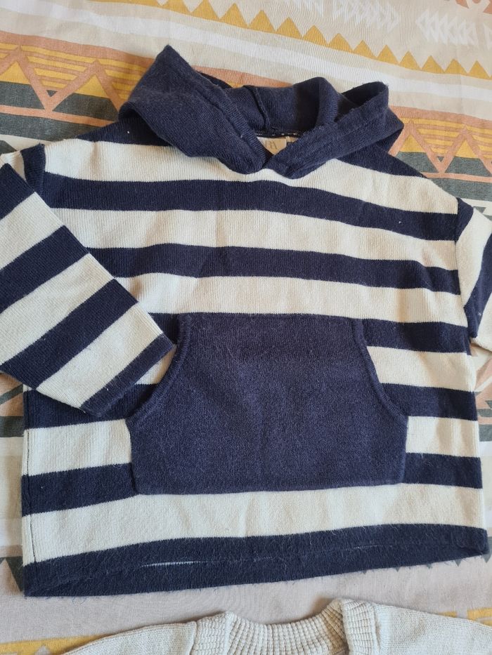 Lot de pulls - photo numéro 2