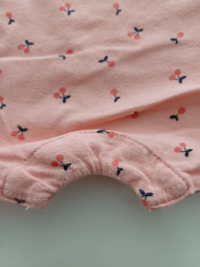 Combishort neuve taille 9 mois - photo numéro 4