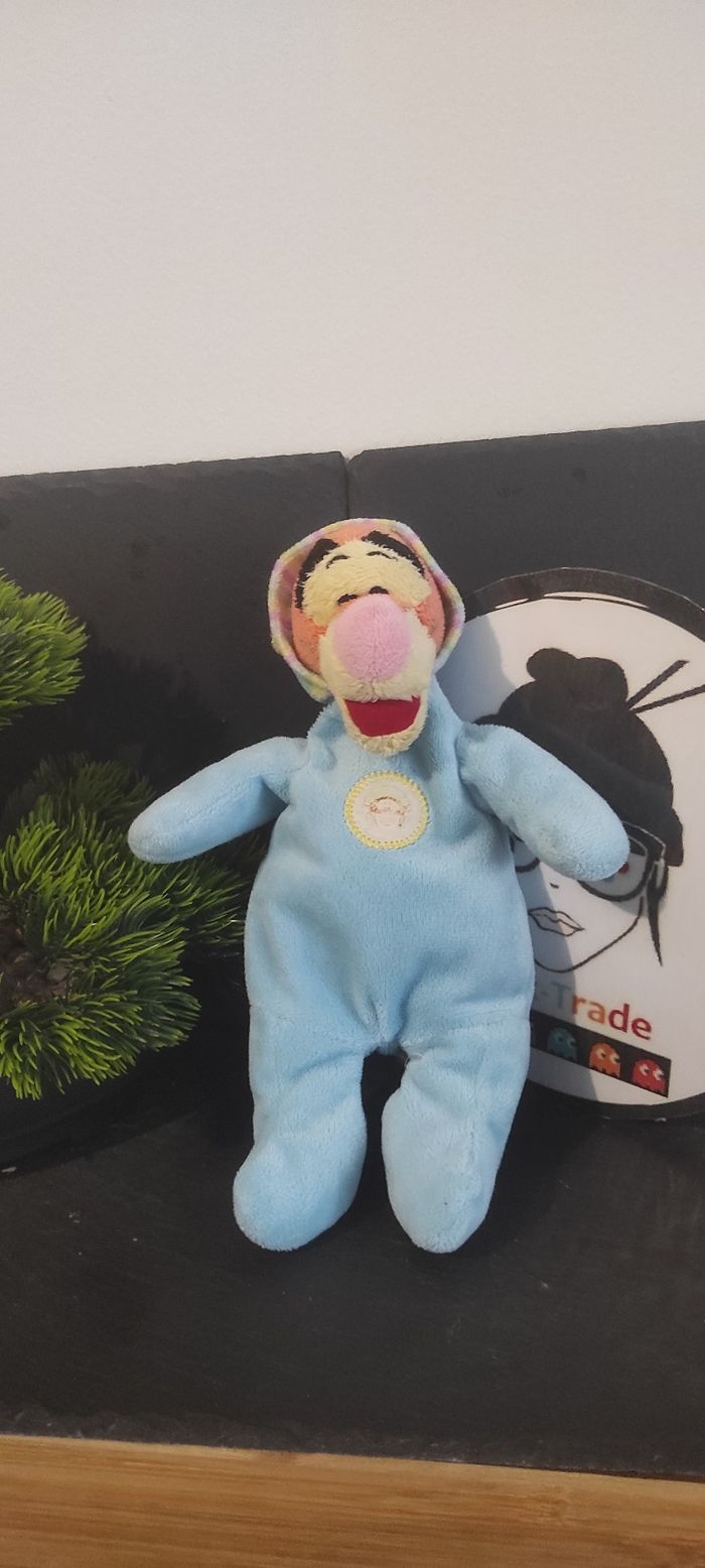 Peluche Tigrou pyjama bleu Disney baby nicotoy rond jaune orange Capuche Rose