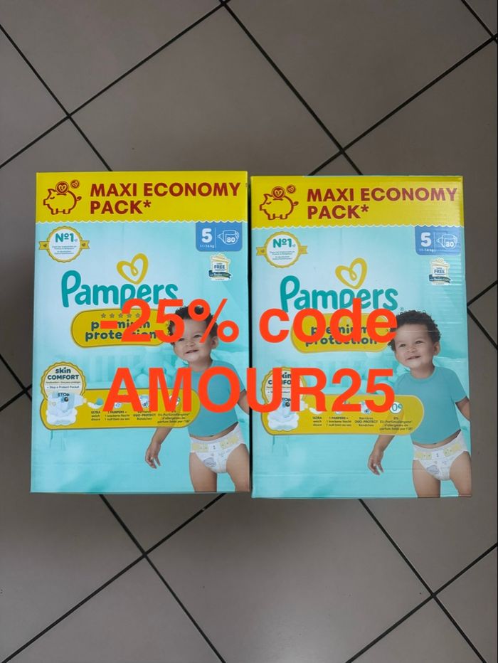 Lot de couches Pampers premium protection taille 5