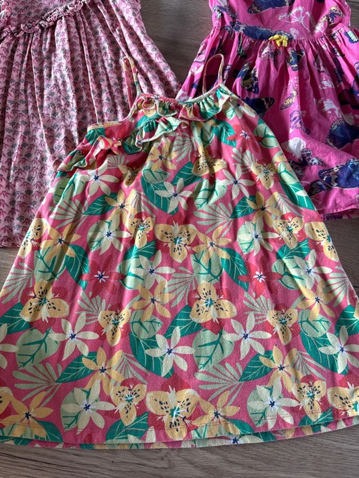 Lot 3 robes - photo numéro 2