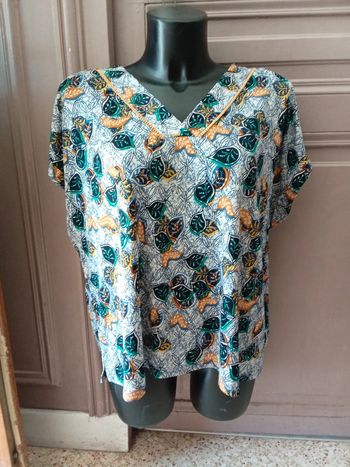 Blouse manche courte Taille 6 🌹