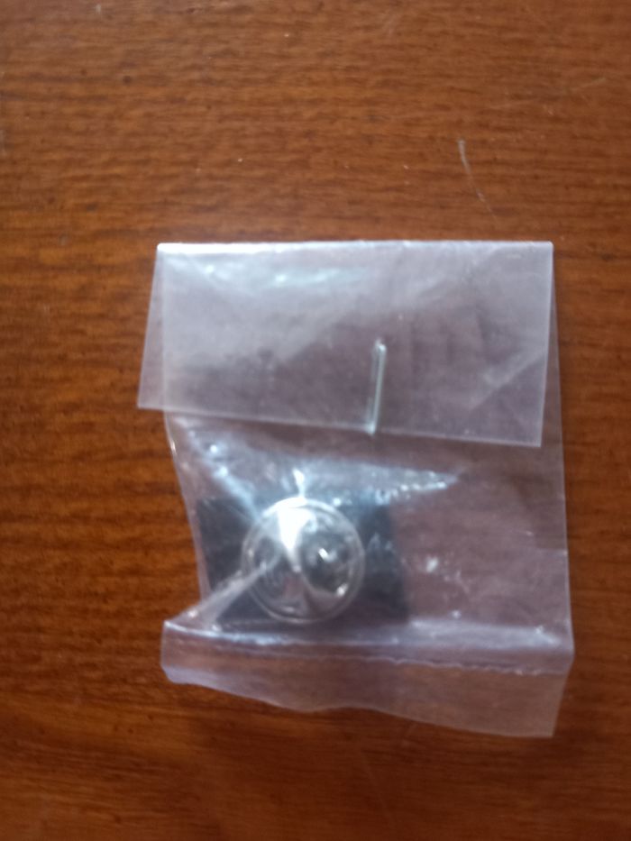 Pin's Gutbrod - photo numéro 3