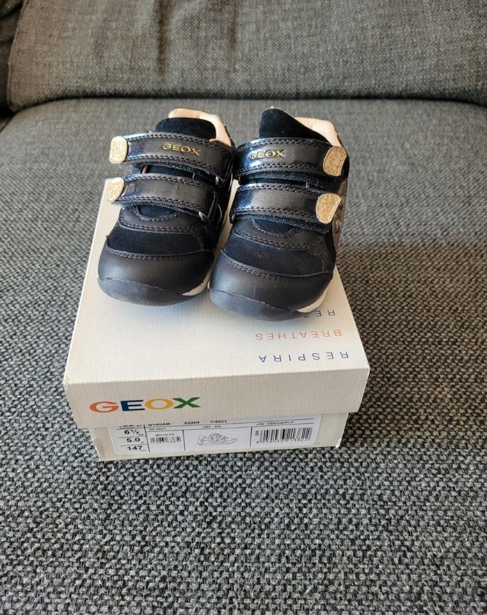 Baskets fille Geox taille 22 - photo numéro 2