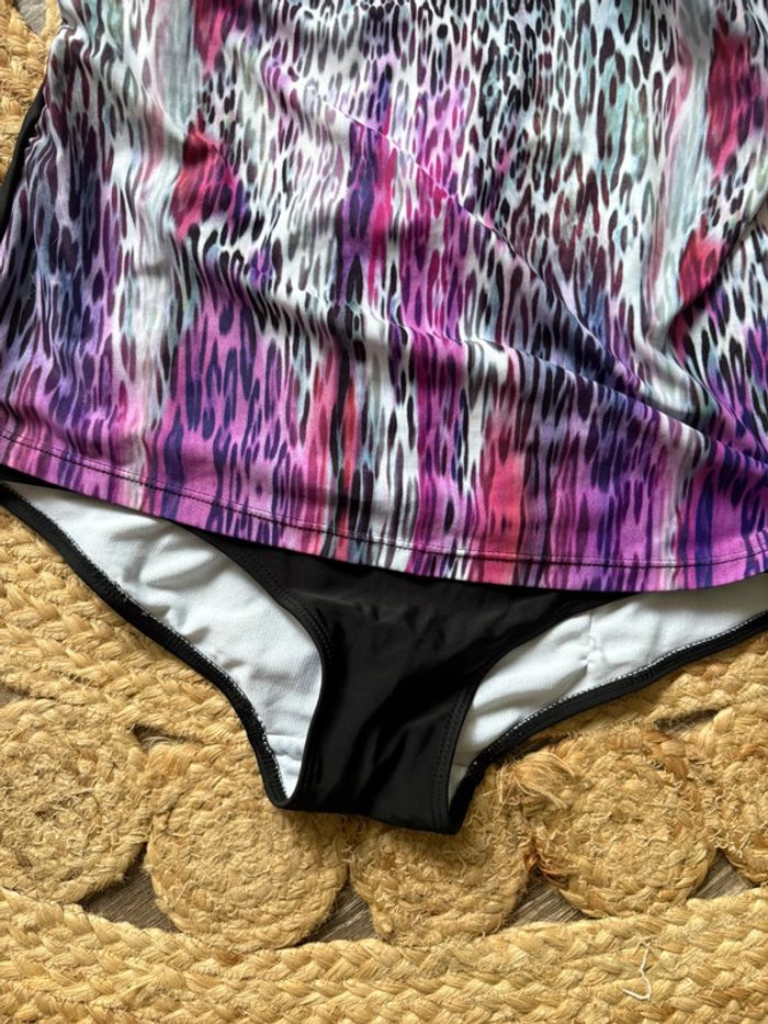 Maillot de bain à motif léopard shorty - rembourrés - taille 50 - comme neuf - photo numéro 4