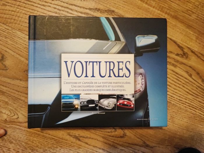 Livre sur l'histoire des voitures