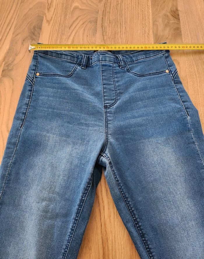 pantacourt pantalon 7/8 ème stretch bleu en jean taille 38 Mosquitos excellent état - photo numéro 5