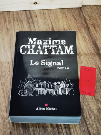 D4320 - livre "le signal" de Maxime Chattam