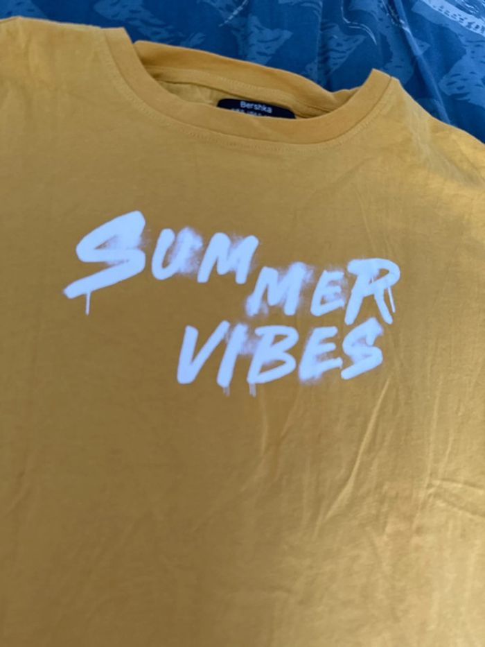 T shirt jaune moutarde Bershka taille S - photo numéro 2