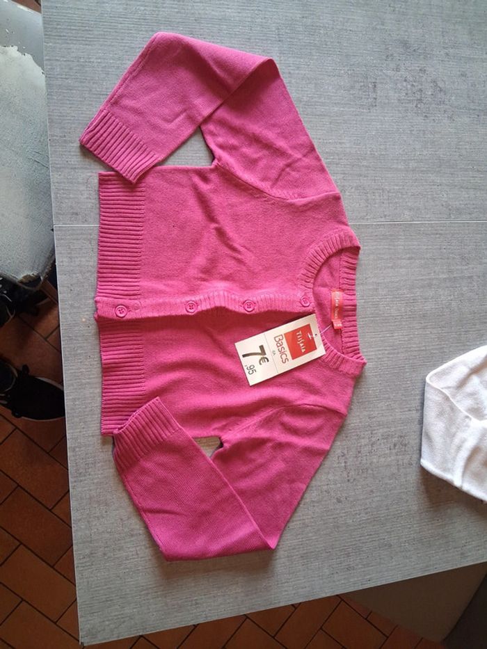 Boléro tissaia 6ans neuf avec etiquette