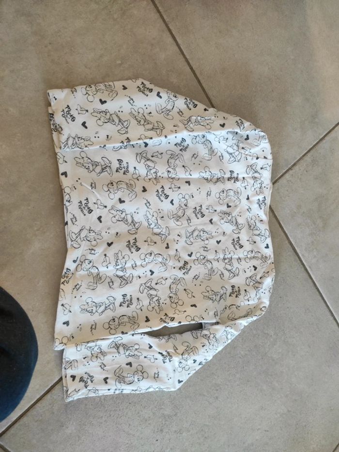 Sweat Minnie mouse Disney 8 ans - photo numéro 2