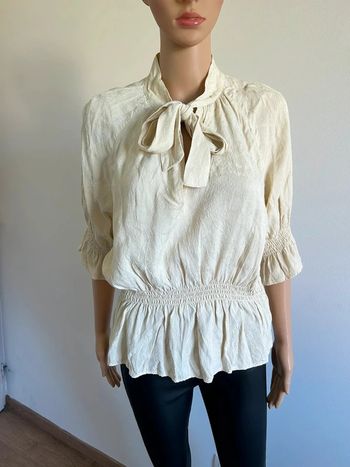 Blouse beige à manches courtes Zara taille M bon état