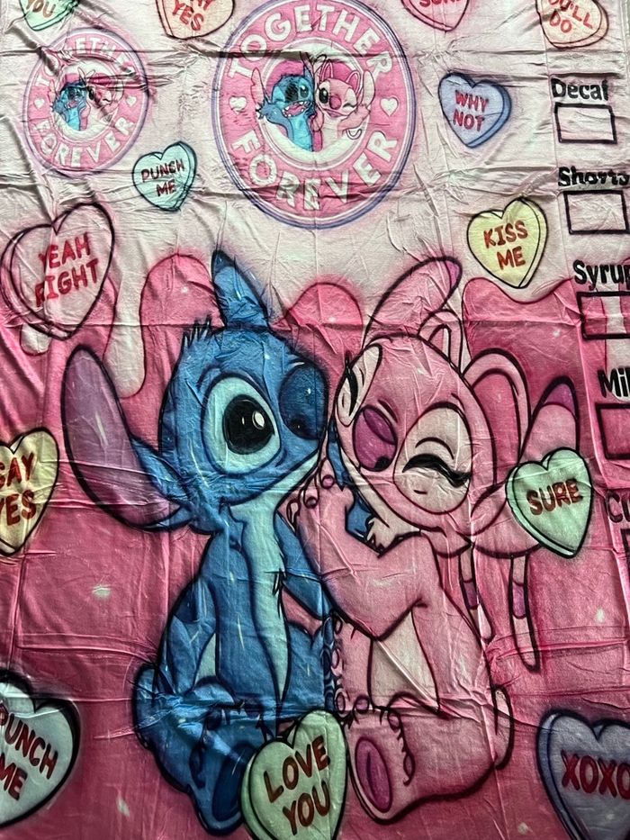 Très joli plaide de Stitch et Angèle, 150 ×200 neuve - photo numéro 3