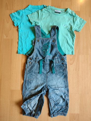 Lot salopette légère en Jeans Kimbaloo+ 2 t-shirts manches courtes Kimbaloo et Serge Blanco en 12M