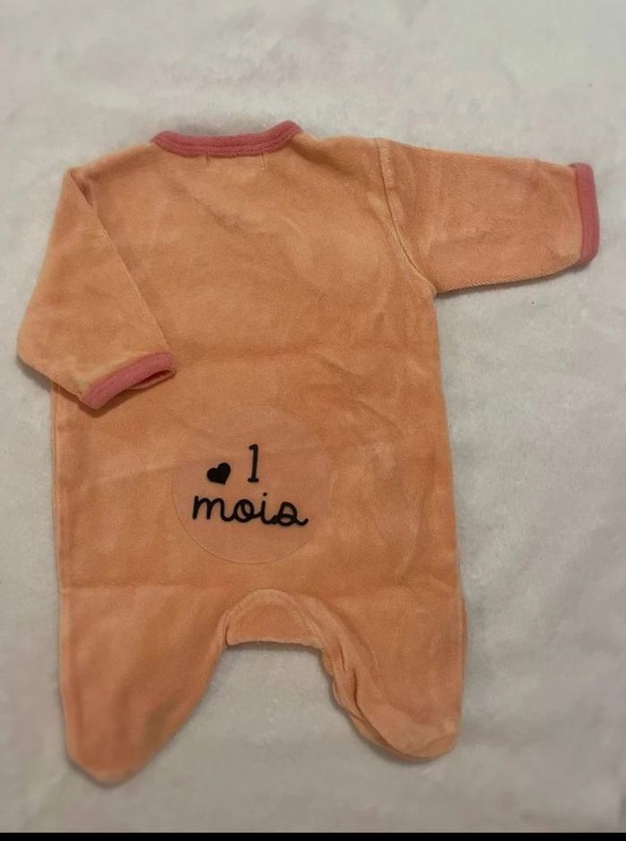 Pyjama orange 1 mois - photo numéro 3