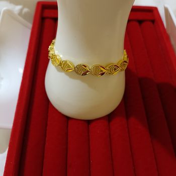 Joli  Bracelet en cuir plaqué or