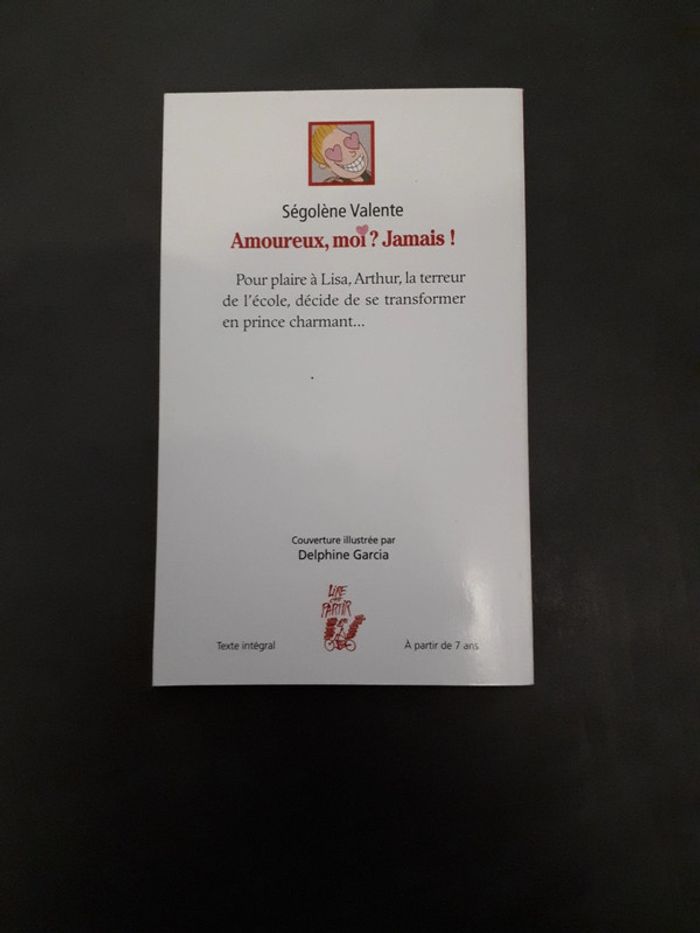 Livre lire c'est partir amoureux moi jamais - photo numéro 2