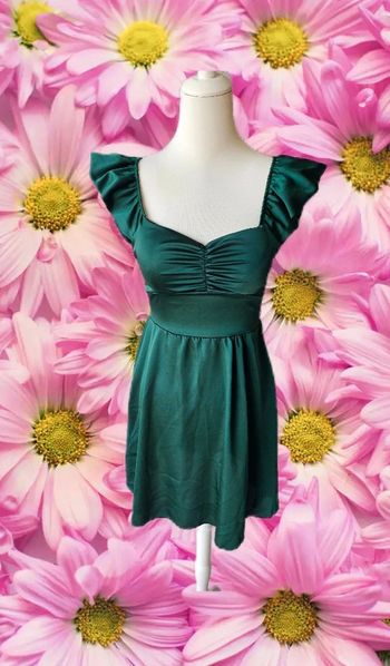 Robe satinee verte foncée, Sans marque, taille 36