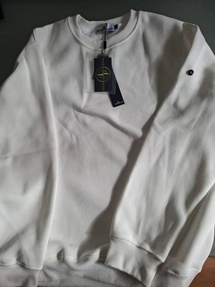 Pull stone island - photo numéro 2