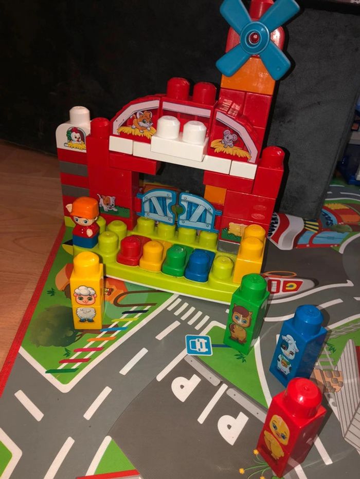 Mega Bloks First Builders La Ferme Musicale, animaux et sons, briques et jeu de construction - photo numéro 3