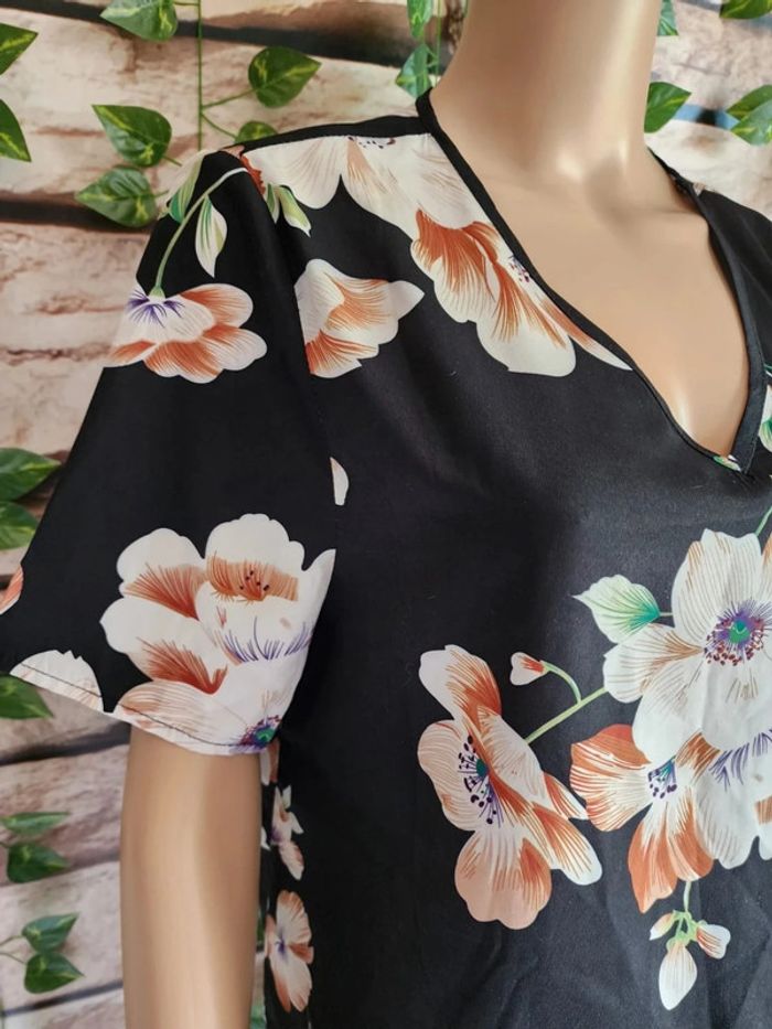 🌸T-shirt MC Floral fluide Shein Taille 40🌸 - photo numéro 3