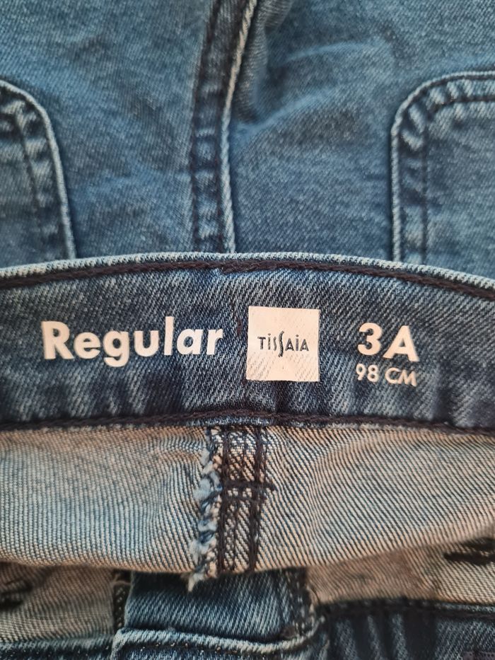 Jeans neuf - photo numéro 3