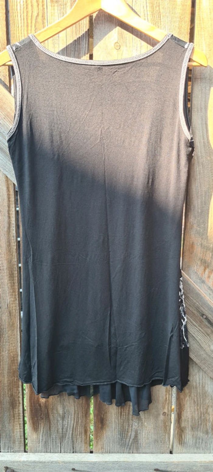 Débardeur noir à fleurs - photo numéro 2