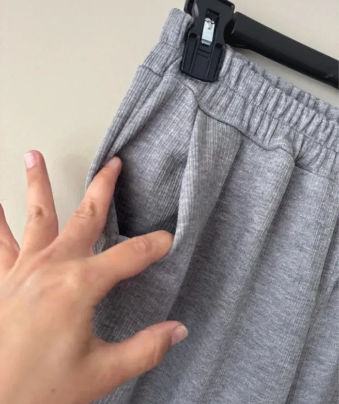 👚👖Ensemble femme gris taille unique -  new collection NEUF sans étiquette ! - photo numéro 5