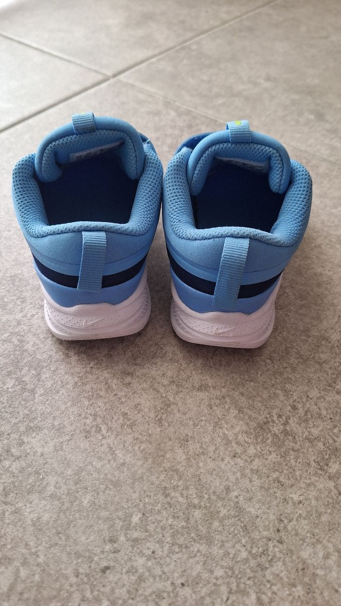 Basket Nike bleu - photo numéro 4