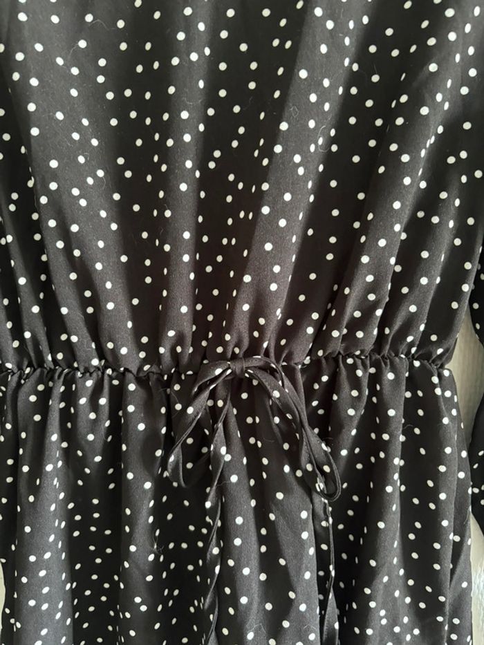 Robe noire à pois blanche - photo numéro 4