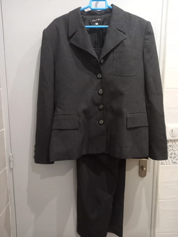 Tailleur Veste et pantalon, T 42/ 44, très bon état