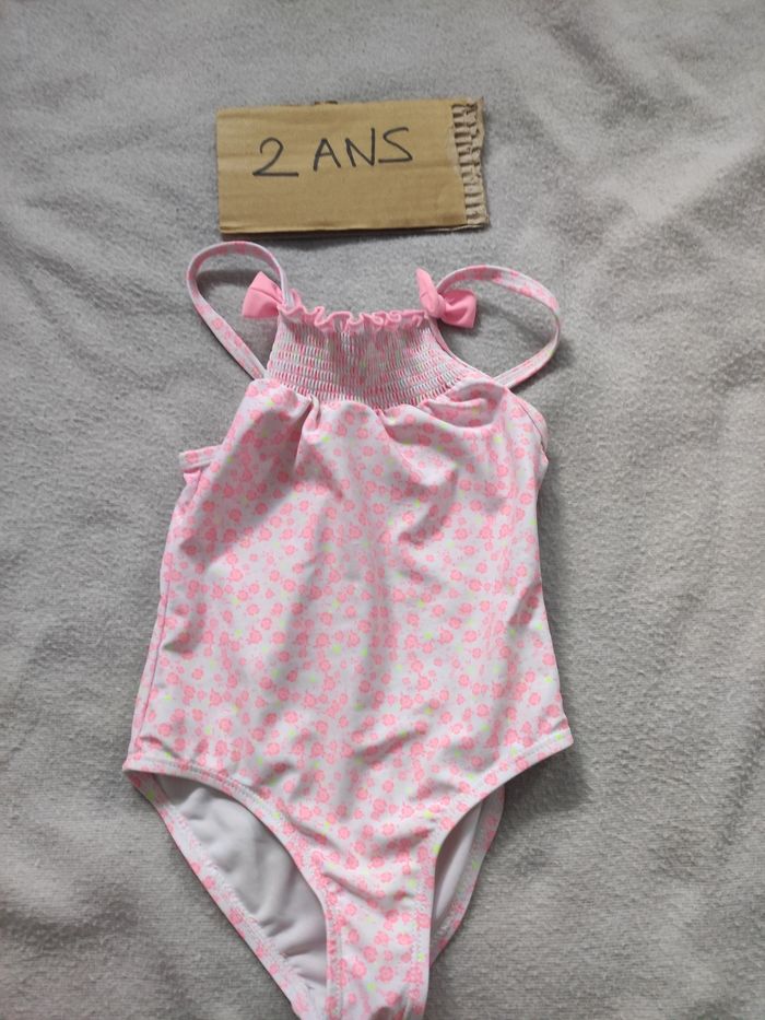 Maillot de bain fille 23 mois