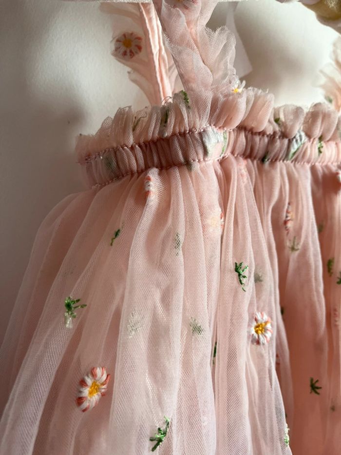 Robe fluide tulle rose fleuris pâquerette ou marguerite - photo numéro 5