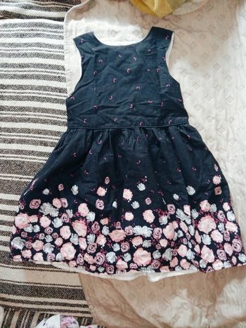 Magnifique robe 👗- primark - 24/36Mois