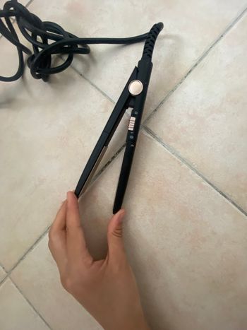 Lisseur cheveux compact Paris Hilton noir