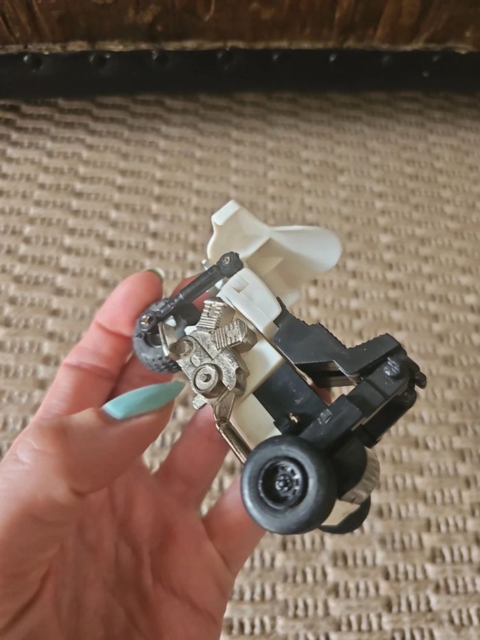 Robot transformable dashbot vintage - photo numéro 9