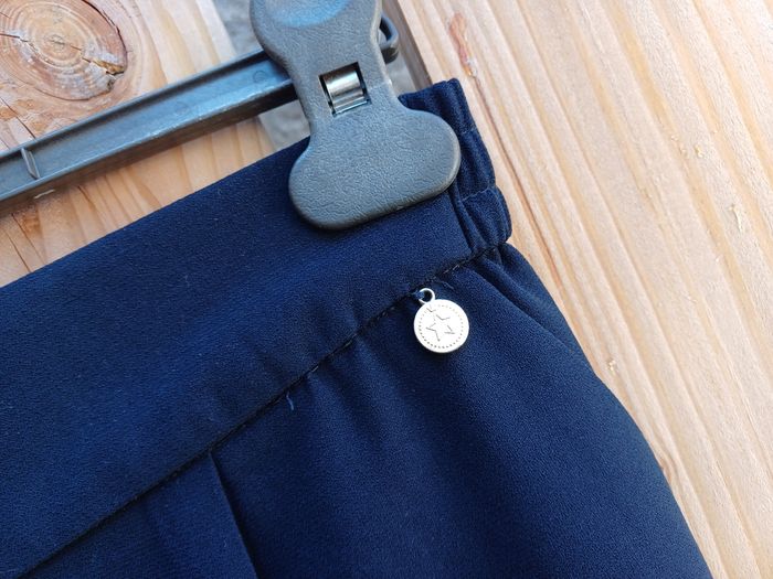 Joli pantalon droit élégant fluide et léger bleu marine Grain de Malice - photo numéro 5