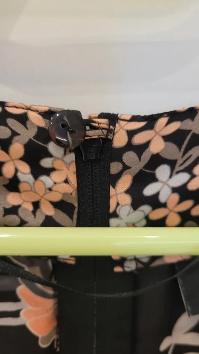 Robe cache cœur imprimé fleurs avec ceinture - photo numéro 4